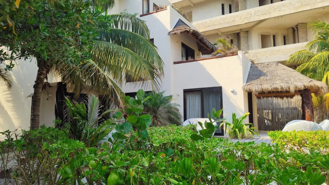 Casa Punta Coco & Beach Club