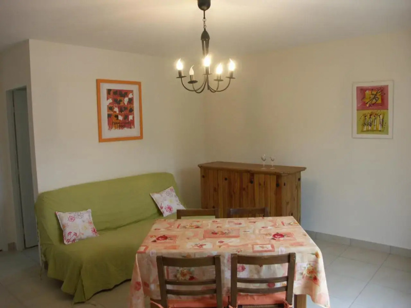 Maison Calme Avec Jardin Et Parking Prives