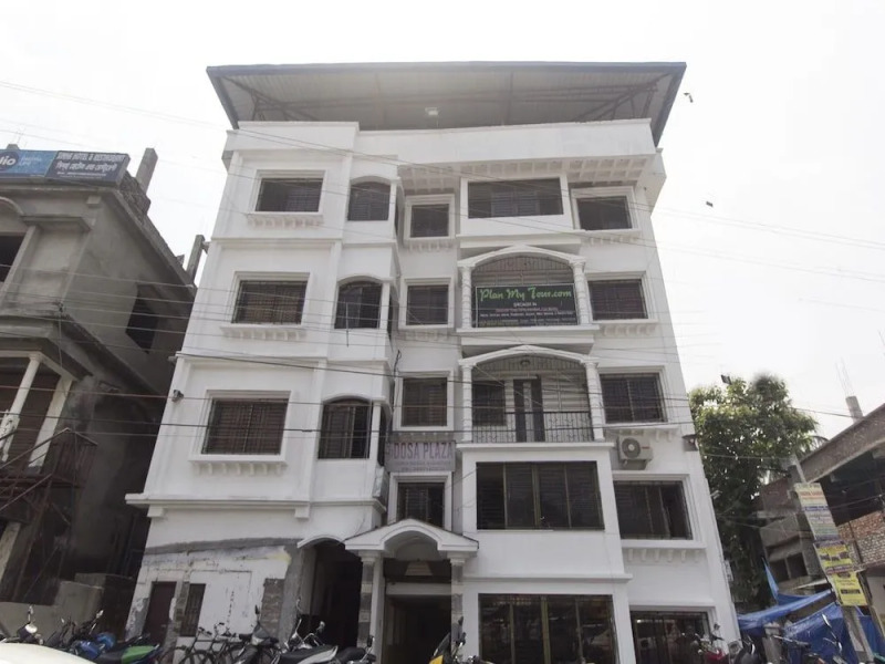 OYO 14200 Hotel Oasis