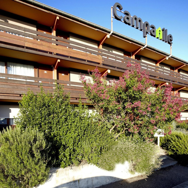 Campanile Salon De Provence