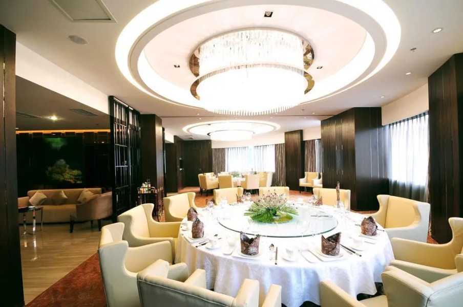Xichang Minshan Hotel