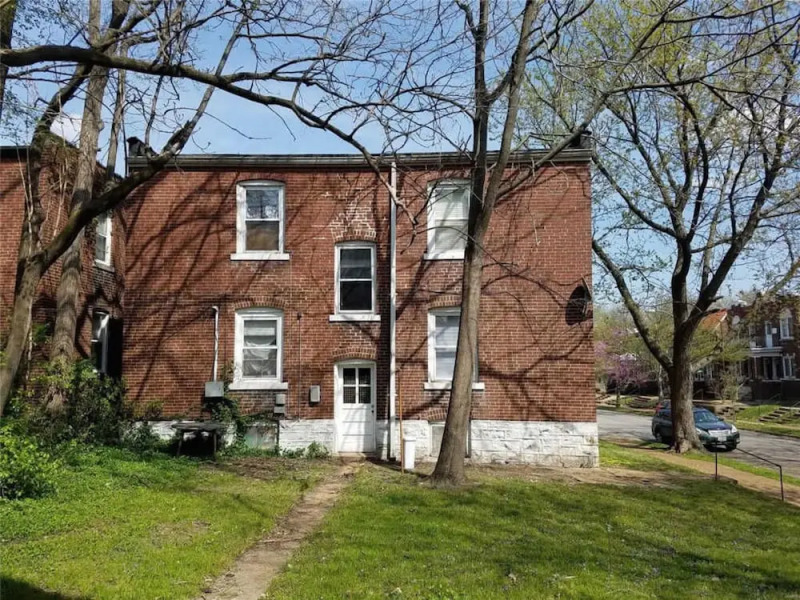 Central Garden Getaways Corp Rentals by NamaStay