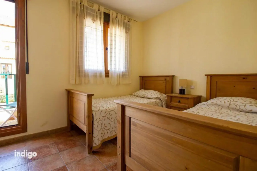 ELL001 Casa adosada de 2 dormitorios