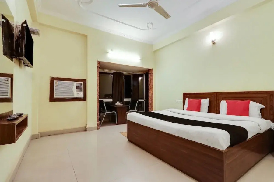 Capital O 43516 Dream World Resort