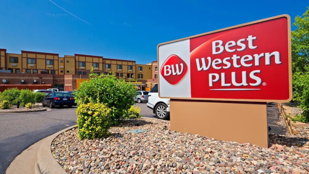 Riverview Hotel And Suites