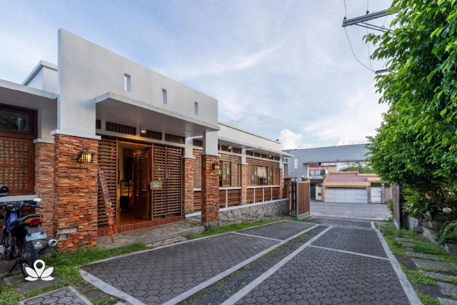 ZEN Rooms Casa Lorenzo Legazpi