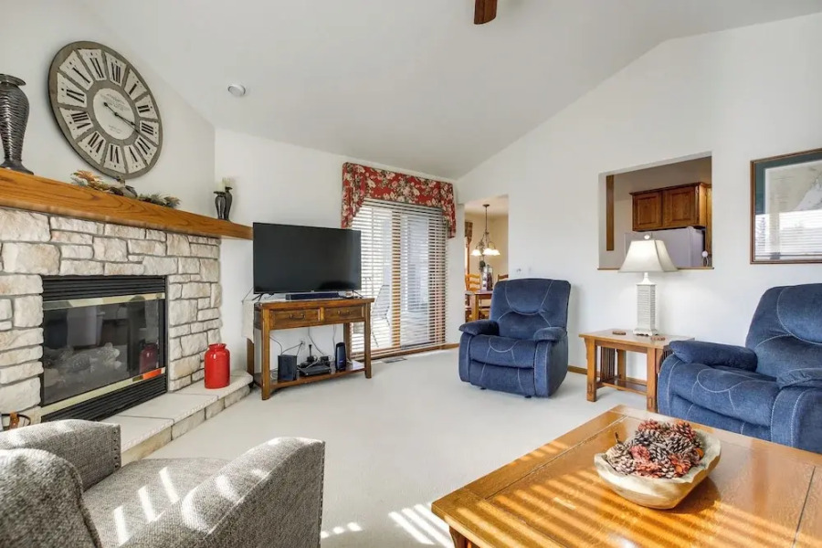 'pattie's Other Place' - Indoor Pool Access!