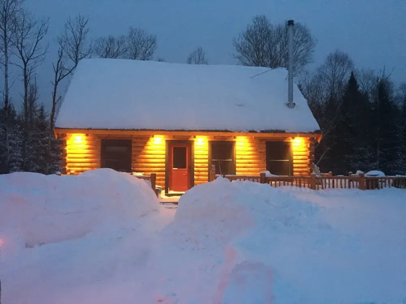 Moose Lodge and Cabins by Bretton Woods Vacations