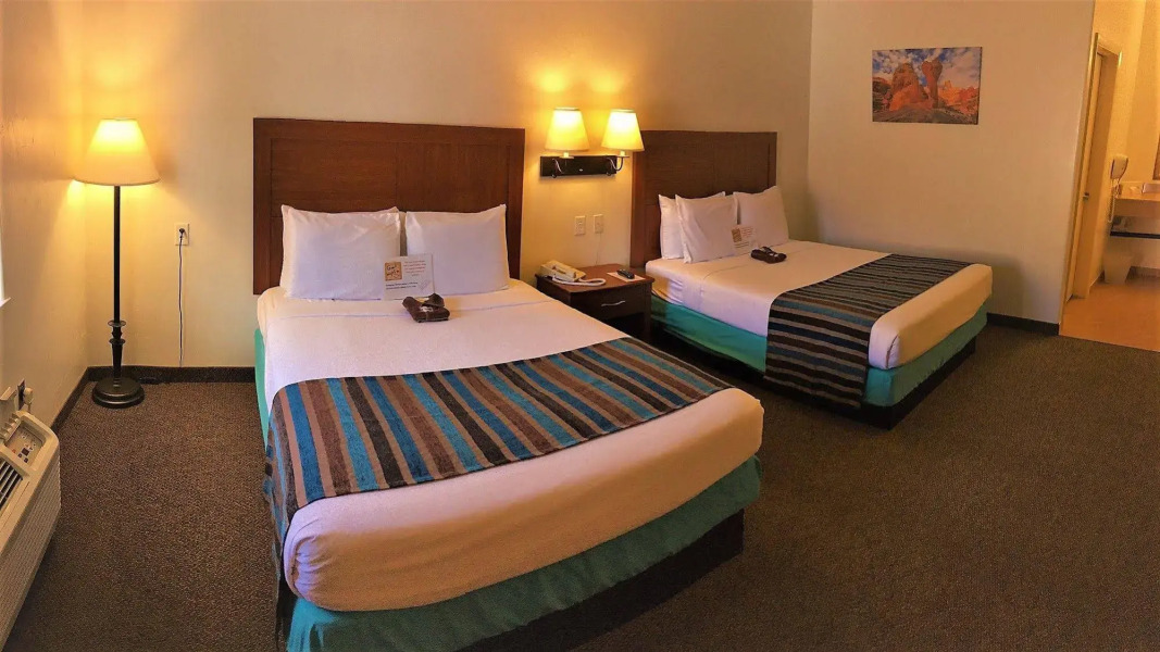 Adventure Inn & Motel