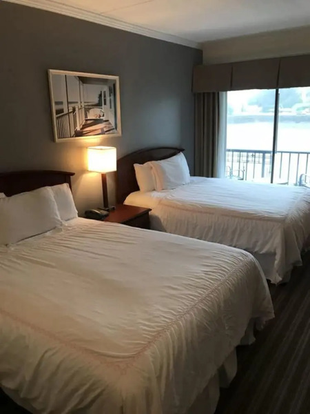 Cohasset Harbor Resort