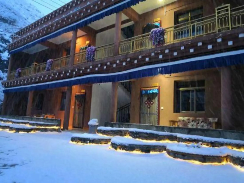 Garze Tagong Grassland Hotel