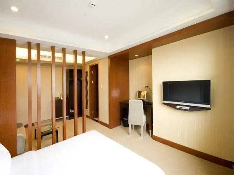 Yijia Business Inn
