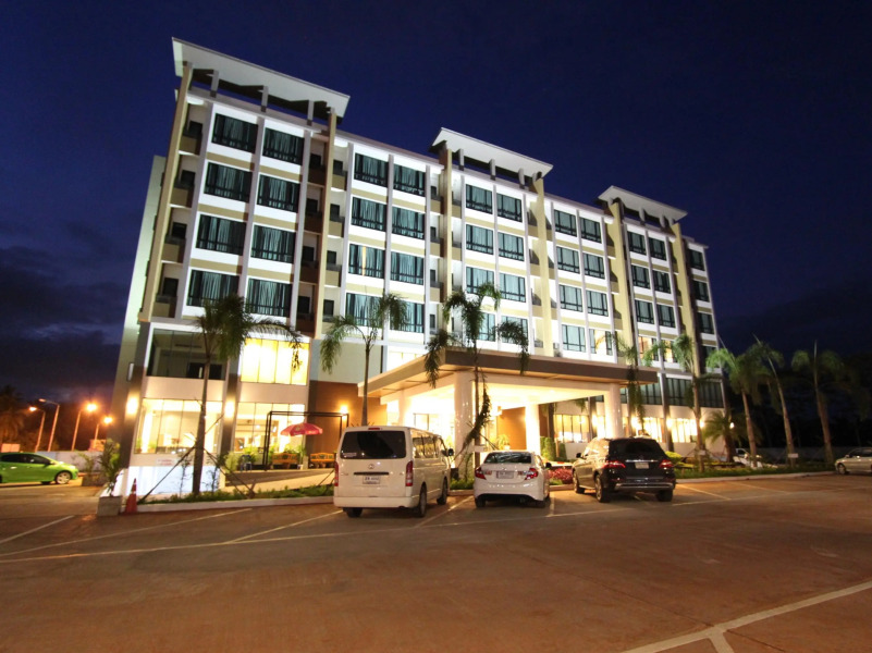 S Tara Grand Hotel
