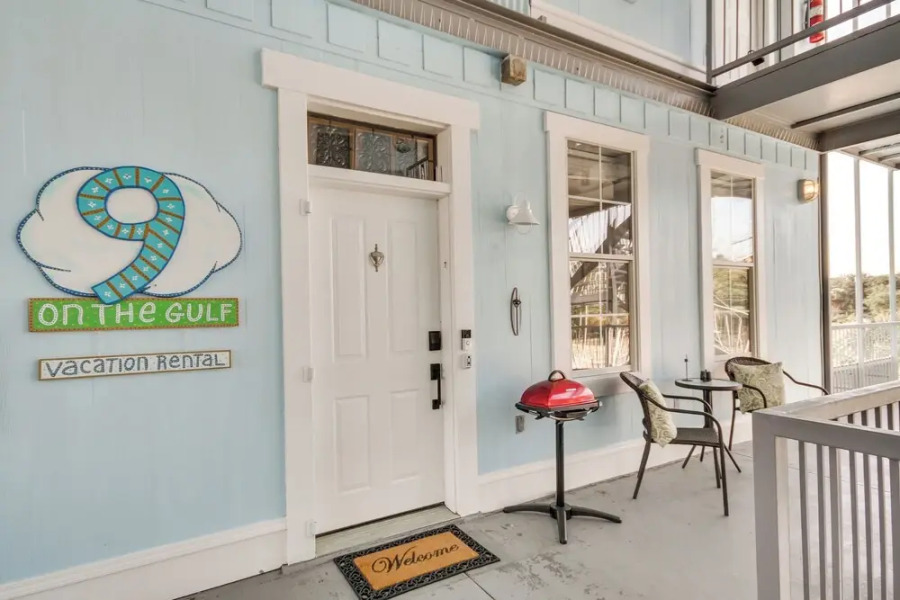 'cloud 9 on the Gulf', 1 Mi to Beach: Pet Friendly
