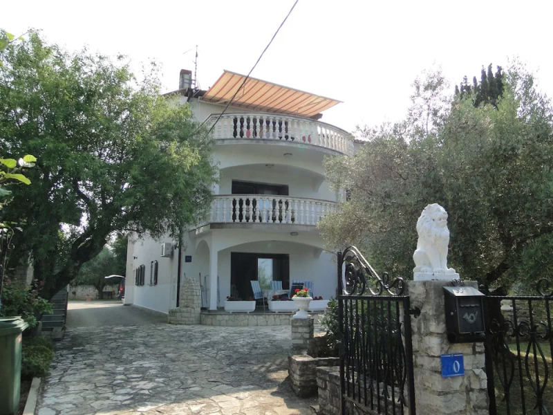 Apartments Villa Maran