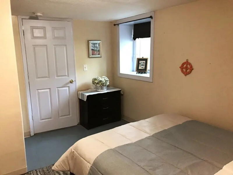Simple, Cozy 1-bed Close to University of Kansas
