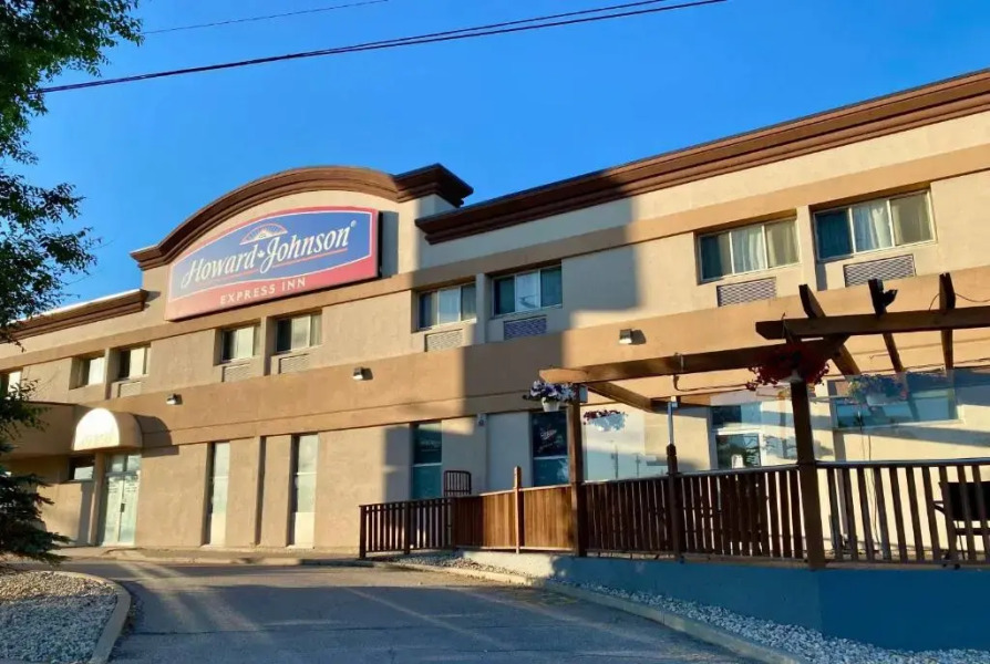 Howard Johnson Express Inn - Winnipeg West