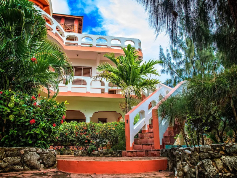 Coral Cove Wellness Resort