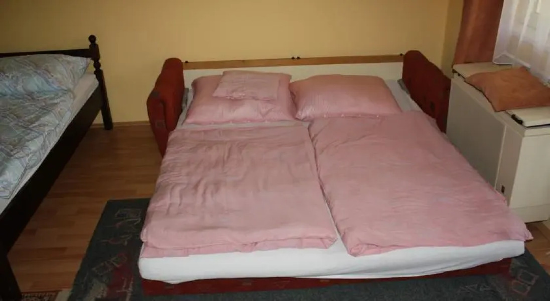 Cseresznyéskert Vendégház