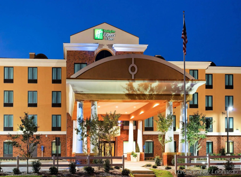 Holiday Inn Express & Suites Gulf Shores by IHG