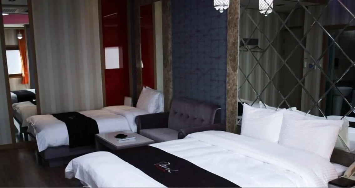 The 7 Business Hotel