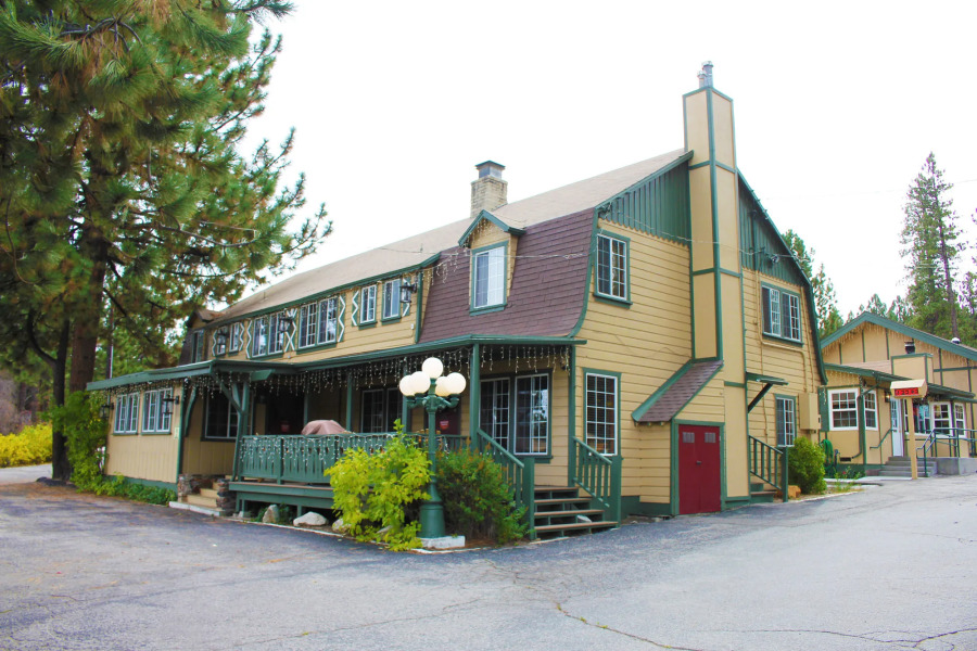 Sessions Retreat & Hotel