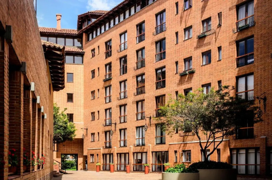 Travelers Suites Condominio Plenitud