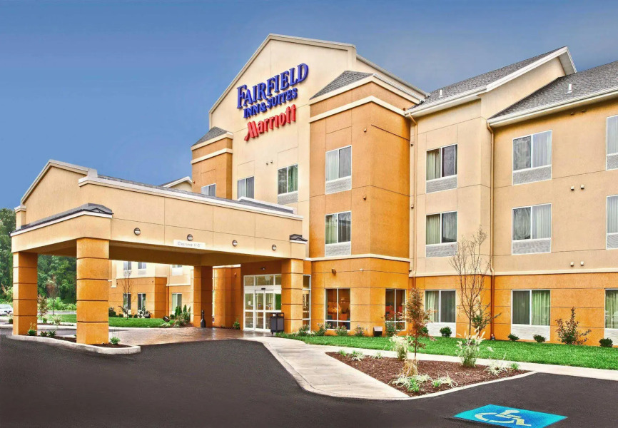Fairfield Inn & Suites by Marriott Harrisburg West