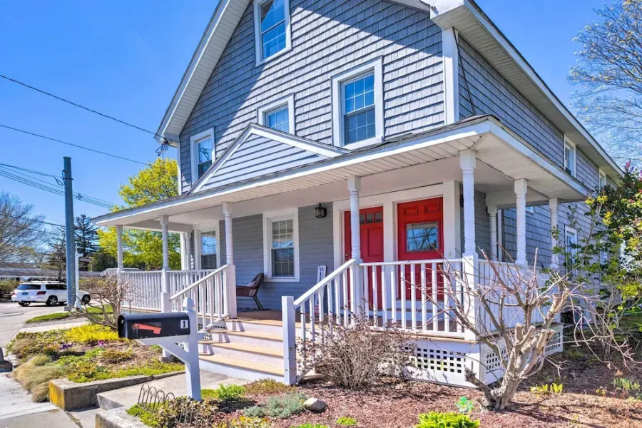 Mystic Refuge w/ Patio < 1 Mi to Downtown!