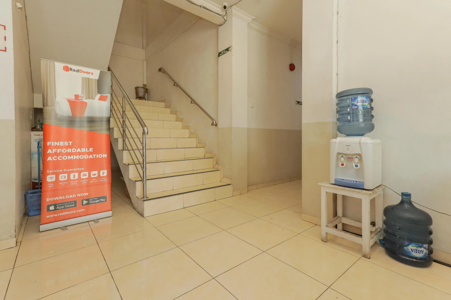 RedDoorz near Juanda Airport T1