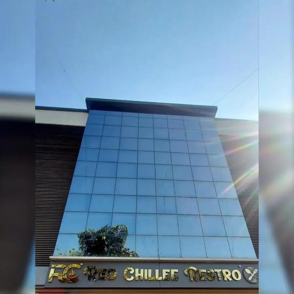 Hotel Red Chillee Restro