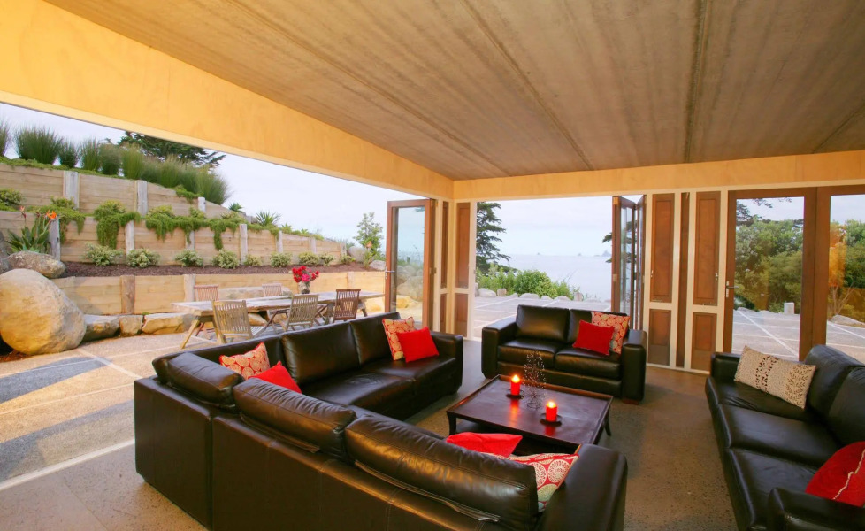 Ahu Ahu Beach Villas