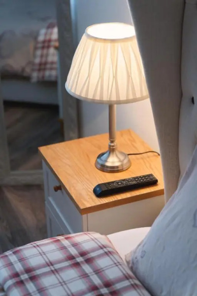 CITY CENTRE APARTMENT with Free Secure Underground Parking