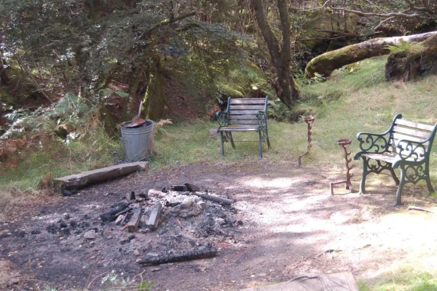 Cosy & compact Rowan Lodge no4