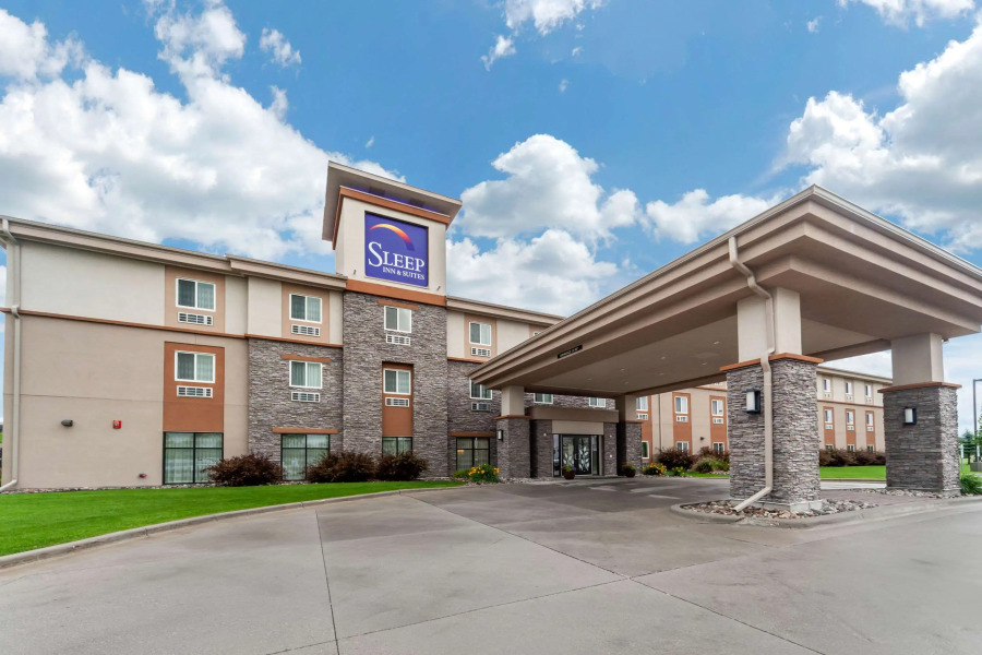 Sleep Inn & Suites Grand Forks Near Alerus Center