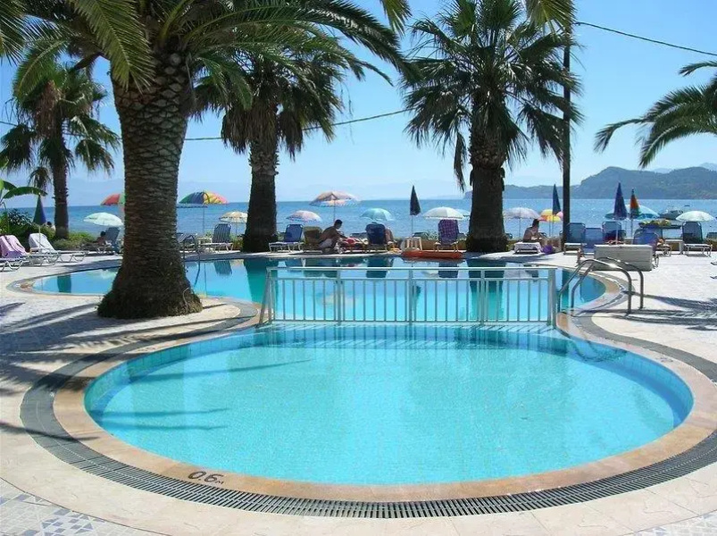 Maria'S Beach Apartments