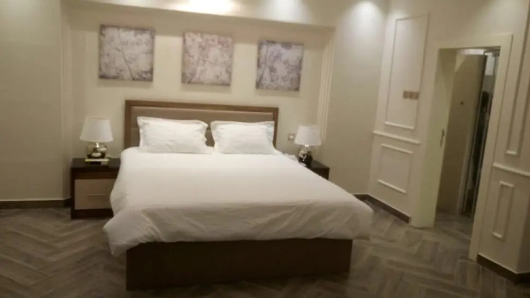 Tree Season Hotel & Resorts