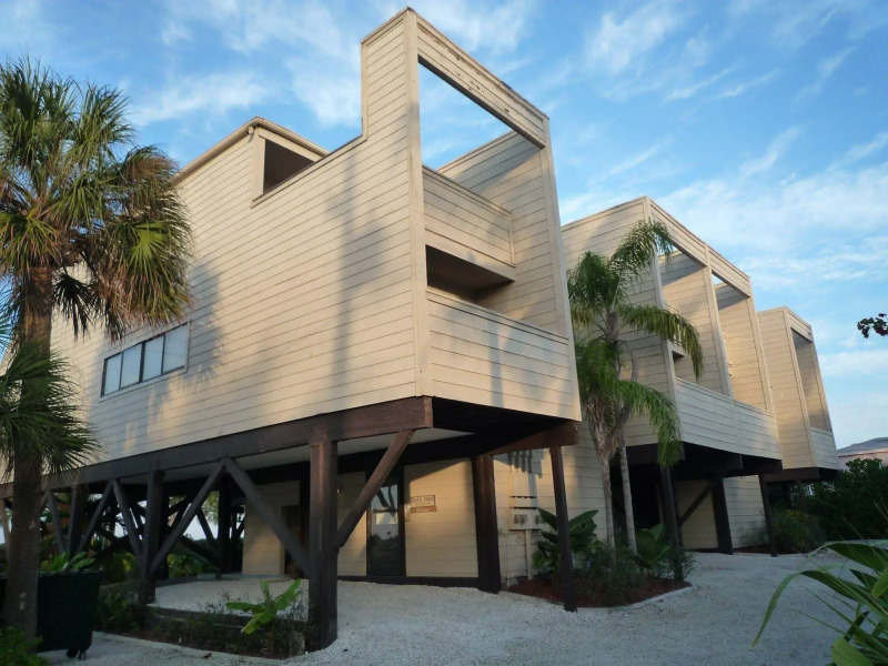 Bird's Nest Beach Townhomes