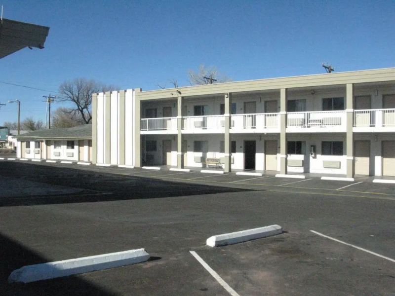 Welcome Inn & Suites