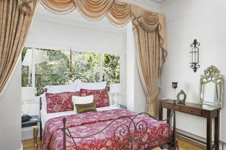 Springhill House on Pardalote