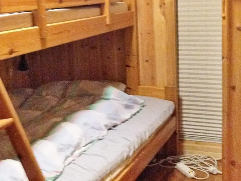 Four Bedroom Holiday Home In Gullesfjord