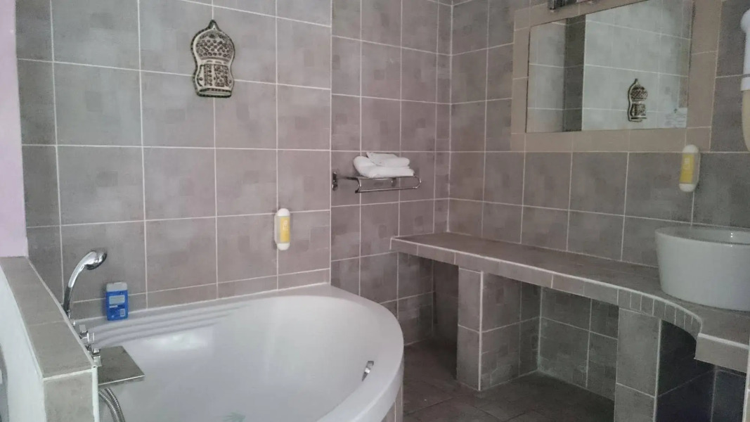 Hôtel Martigues Le 5