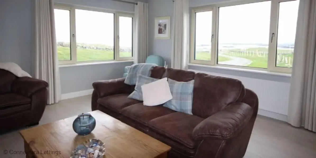 Mannin Bay Beach House