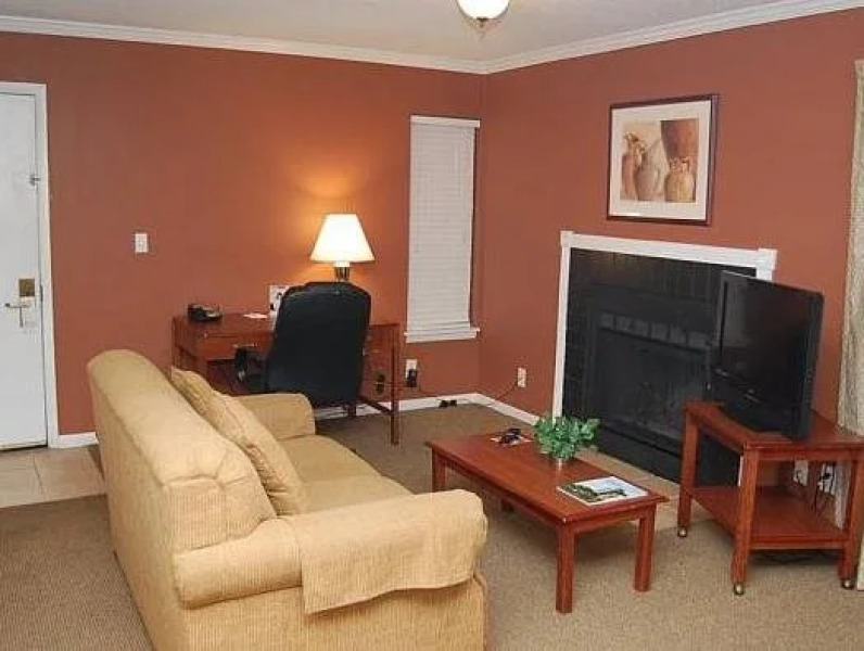 Hawthorn Suites by Wyndham Greenville