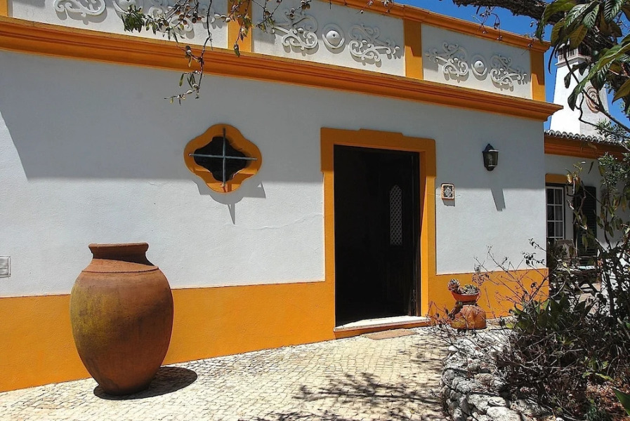 Molinum a Soulful Country House