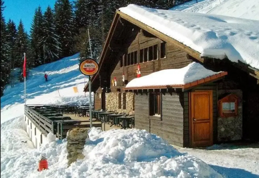 Hostel Le Poussin