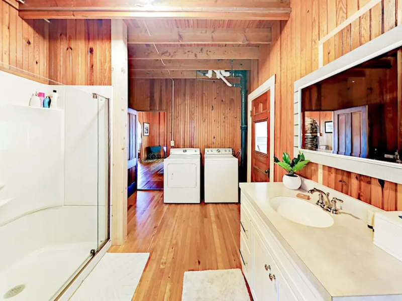 Green Gables Cottage 4 Bedrooms 2 Bathrooms Cottage