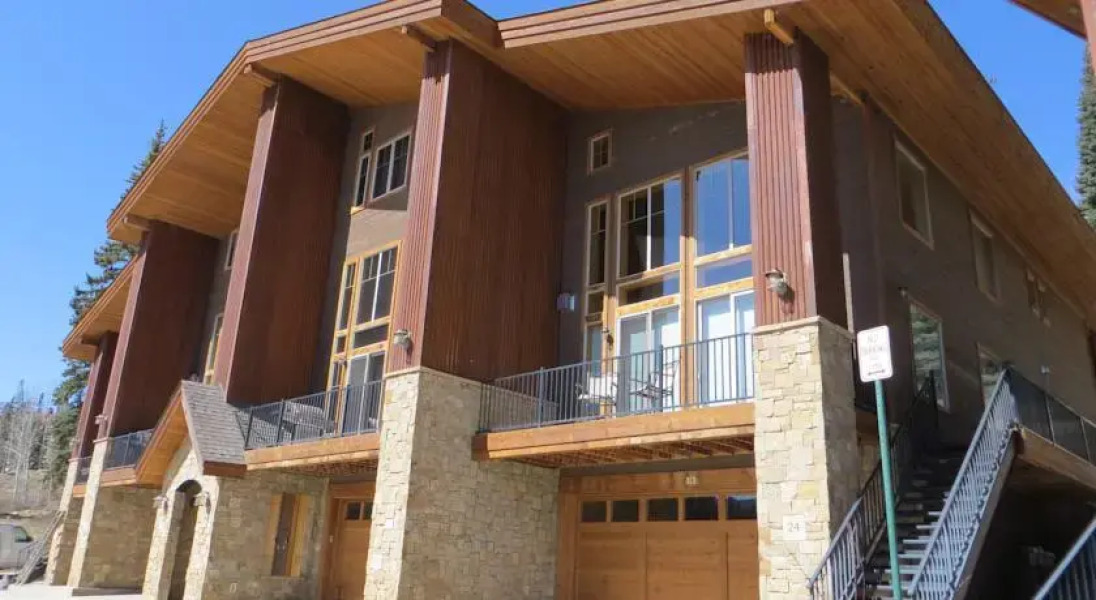 Alpenglow Townhomes by Durango Red Cliff Properties