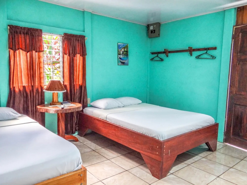 Posada Río Celeste La Amistad