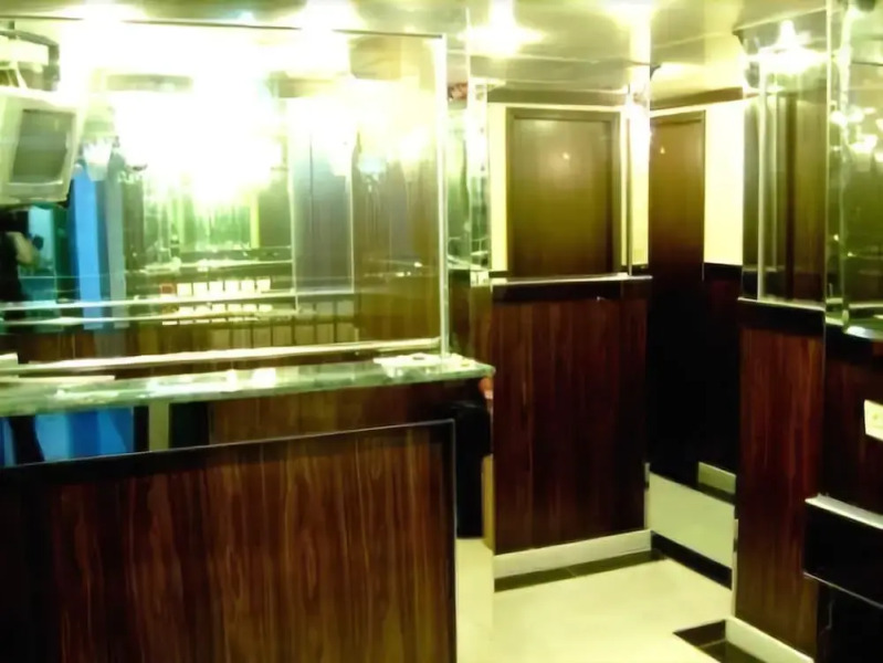 Oriental Pearl Budget Hotel